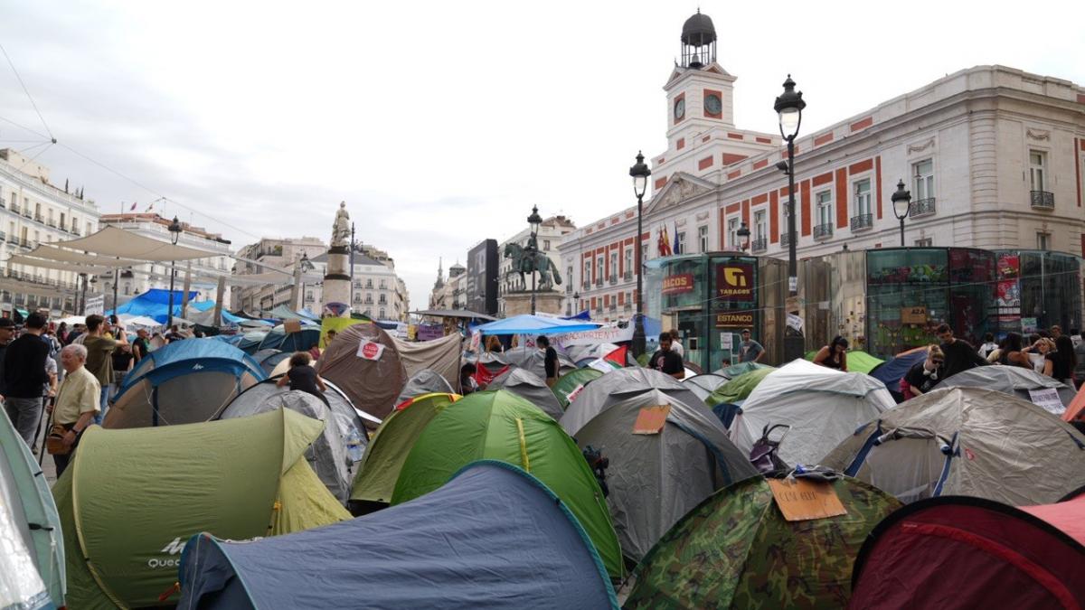 Acampada en Sol por el derecho a vivienda