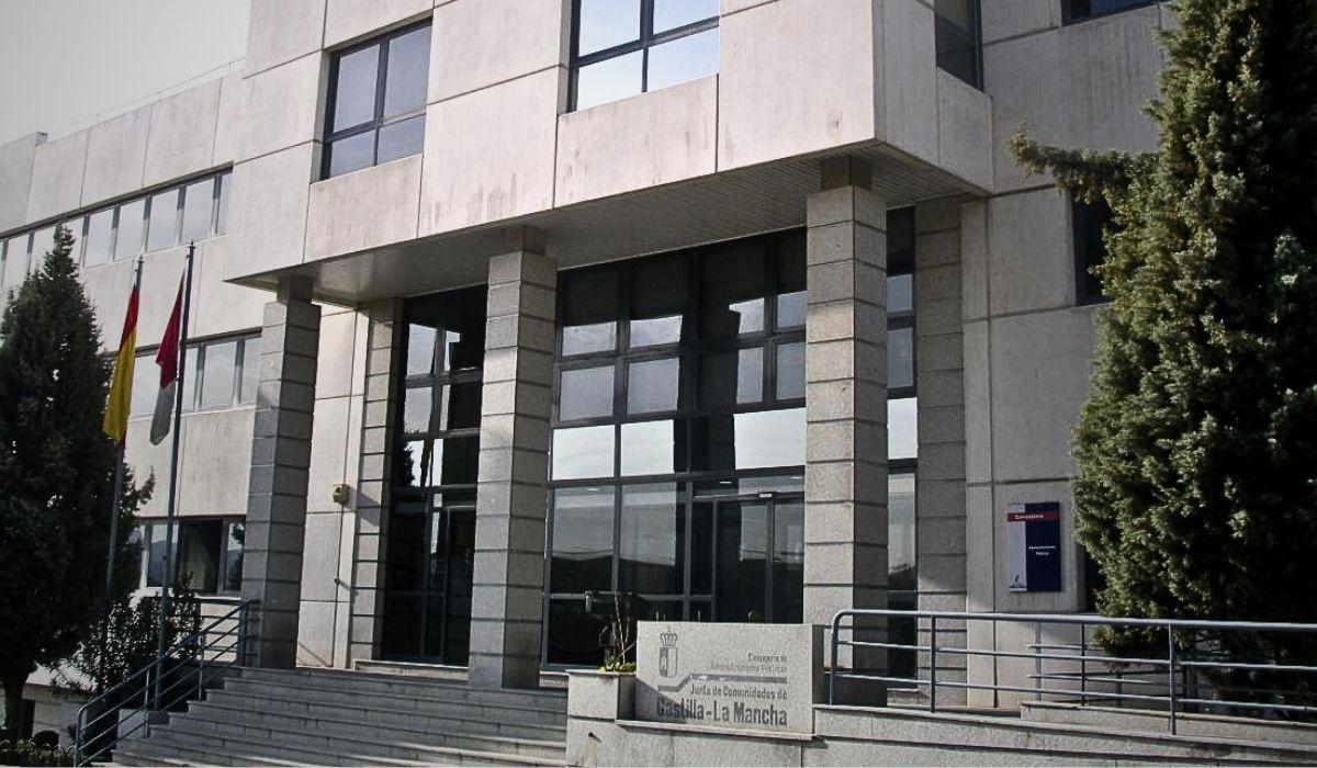 CCOO denuncia el incumplimiento del Convenio Colectivo en la oferta de destinos de la Junta de Castilla-La Mancha